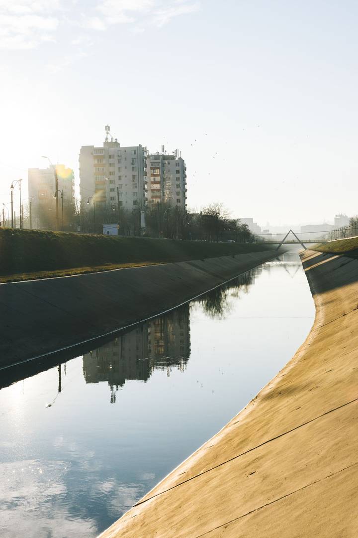 I07-04 reviewed waterproofing application context
